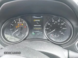 2017 Nissan Rogue SV z VIN 5N1AT2MV8HC814058, wystawiony jako IAAI lot #42200550 z przebiegiem 118 175 mil mil oraz . Historia ofert i sprzedaży dostępna na DreamBid. Obrazek 7.