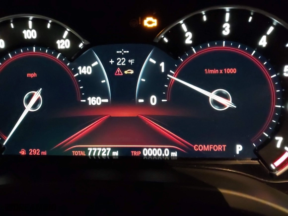 2019 BMW X4 xDrive30i with VIN 5UXUJ3C56KLG56553, listed as a IAAI auction lot 41365333 with 77,727 mi miles. Bid and sale history available at carsss.com. Image 16.