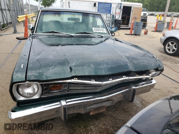 1976 Plymouth Valiant z VIN VL41C6F132520, wystawiony jako Copart lot #63045165 z przebiegiem 63 541 mil mil oraz Szkoda całkowita • Salvage title. Historia ofert i sprzedaży dostępna na DreamBid. Obrazek 5.