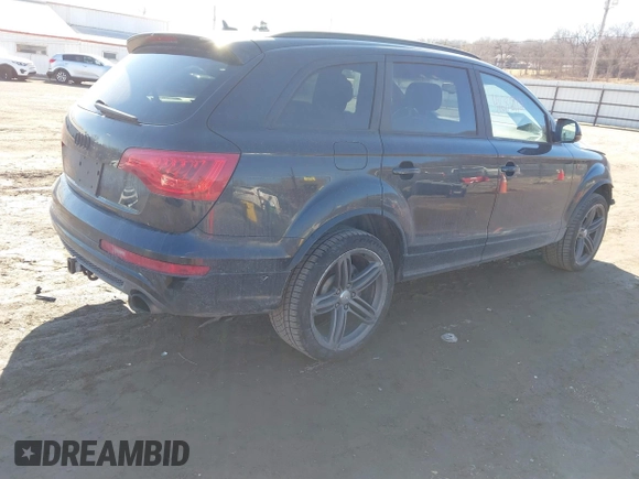 2014 Audi Q7 3.0T S line Prestige with VIN WA1DGBFE7ED010188, listed as a IAAI auction lot 41686912 with 149,233 mi miles. Bid and sale history available at carsss.com. Image 4.