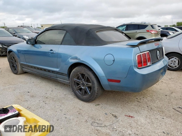 2005 Ford Mustang Deluxe z VIN 1ZVFT84N855220533, wystawiony jako Copart lot #58666635 z przebiegiem 169 200 mil mil oraz Czysty tytuł • Clean title. Historia ofert i sprzedaży dostępna na DreamBid. Obrazek 2.