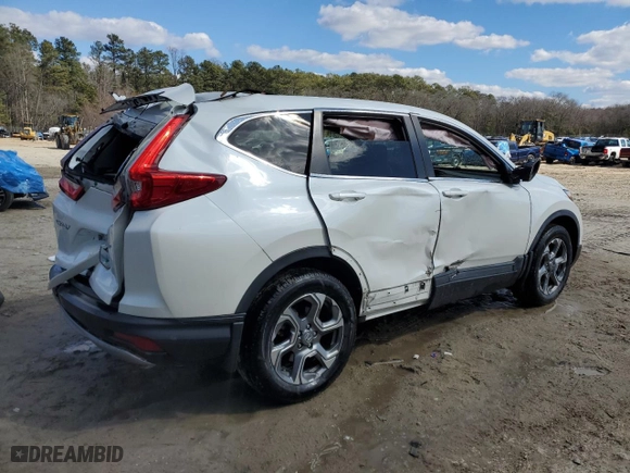 2018 Honda CR-V EX with VIN 2HKRW2H58JH637787, listed as a Copart auction lot 46635325 with 55,747 mi miles and Salvage Title. Bid and sale history available at carsss.com. Image 3.