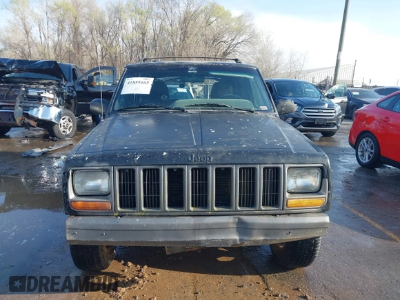 2000 Jeep Cherokee Classic with VIN 1J4FF58SXYL215871, listed as a IAAI auction lot 41855165 with 132,284 mi miles. Bid and sale history available at carsss.com. Image 12.