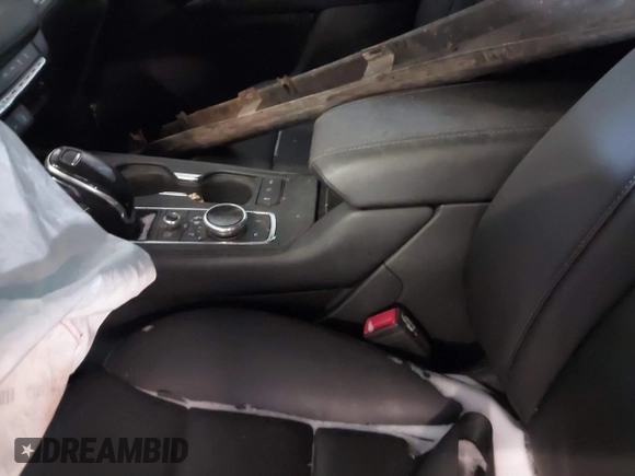 2020 Cadillac XT4 AWD Premium Luxury with VIN 1GYFZDR48LF121111, listed as a IAAI auction lot 41533664 with Not Provided miles. Bid and sale history available at carsss.com. Image 6.
