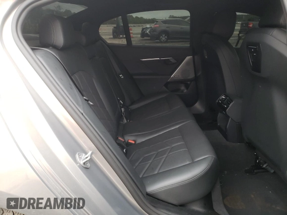 2024 BMW 5 Series 530i xDrive z VIN WBA53FJ09RCS08708, wystawiony jako Copart lot #58371385 z przebiegiem 23 265 mil mil oraz Szkoda całkowita • Salvage title. Historia ofert i sprzedaży dostępna na DreamBid. Obrazek 10.