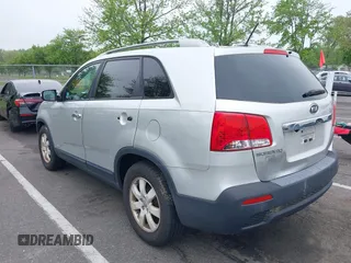 2012 Kia Sorento LX with VIN 5XYKTDA60CG296159, listed as a IAAI auction lot 42197638 with 198,676 mi miles and . Bid and sale history available at carsss.com. Image 6.