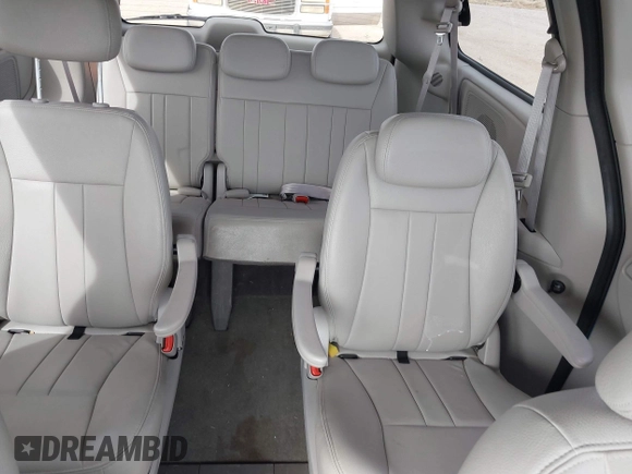 2007 Chrysler Town & Country Touring z VIN 2A4GP54L17R125711, wystawiony jako IAAI lot #41865946 z przebiegiem 169 558 mil mil oraz . Historia ofert i sprzedaży dostępna na DreamBid. Obrazek 14.