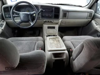 2001 Chevrolet Suburban LS with VIN 3GNEC16T11G195745, listed as a Copart auction lot 44765545 with 0 mi miles and Clean Title. Bid and sale history available at carsss.com. Image 8.
