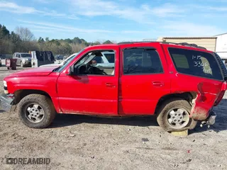 2002 Chevrolet Tahoe LT with VIN 1GNEK13Z12J283366, listed as a IAAI auction lot 41832833 with 350,411 mi miles. Bid and sale history available at carsss.com. Image 13.