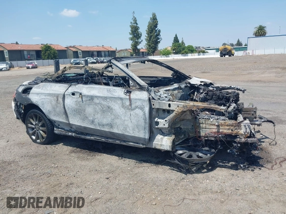 2018 Mercedes-Benz C 300 with VIN WDDWK4JB3JF695168, listed as a IAAI auction lot 41719546 with Not provided miles and . Bid and sale history available at DreamBid. Image 13.
