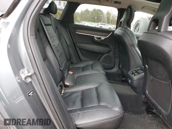 2018 Volvo V90 z VIN YV4102NK3J1018768, wystawiony jako Copart lot #84166884 z przebiegiem 86 811 mil mil oraz Szkoda całkowita • Salvage title. Historia ofert i sprzedaży dostępna na DreamBid. Obrazek 10.