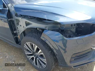 2021 Volvo XC90 Momentum с VIN YV4A22PK3M1689322, выставлен на аукционе IAAI как лот 42005314 с пробегом 49 316 миль миль и . История ставок и продаж доступна на DreamBid. Изображение 6.