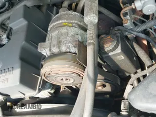 2001 Chevrolet S-10 with VIN 1GCCS14501K176684, listed as a IAAI auction lot 42845426 with 130,747 mi miles and . Bid and sale history available at DreamBid. Image 16.