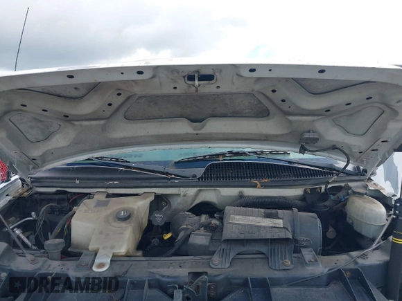 2006 Chevrolet Express Passenger with VIN 1GAHG39UX61106876, listed as a IAAI auction lot 42722638 with 157,081 mi miles and . Bid and sale history available at DreamBid. Image 10.