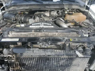2008 Ford F-350 XL z VIN 1FTWW33R58EA97263, wystawiony jako Copart lot #50834145 z przebiegiem 286 706 mil mil oraz Szkoda całkowita • Salvage title. Historia ofert i sprzedaży dostępna na DreamBid. Obrazek 12.