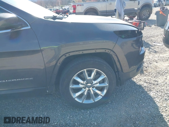 2016 Jeep Cherokee Limited with VIN 1C4PJMDB9GW321735, listed as a IAAI auction lot 41886999 with 62,604 mi miles. Bid and sale history available at carsss.com. Image 18.