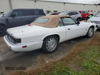 1996 Jaguar XJS with VIN SAJNX2741TC226607, listed as a Copart auction lot 74129074 with 93,183 mi miles and Non Repairable. Bid and sale history available at carsss.com. Image 3.