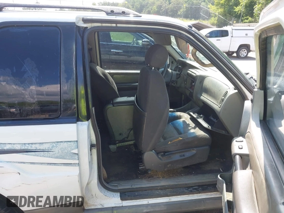 2003 Ford Explorer Sport XLS с VIN 1FMYU60EX3UA78302, выставлен на аукционе IAAI как лот 42746233 с пробегом 290 452 миль миль и . История ставок и продаж доступна на DreamBid. Изображение 5.