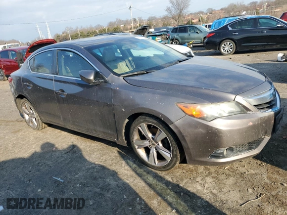 2014 Acura ILX Premium Pkg with VIN 19VDE1F57EE006624, listed as a Copart auction lot 43762695 with 196,401 mi miles and Clean Title. Bid and sale history available at carsss.com. Image 4.