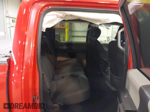 2019 Ford F-150 XL with VIN 1FTEW1EP8KFC25296, listed as a IAAI auction lot 41641341 with 68,091 mi miles. Bid and sale history available at carsss.com. Image 8.