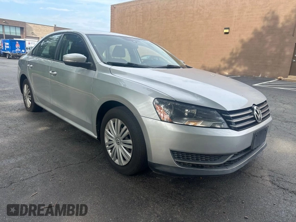 2014 Volkswagen Passat Wolfsburg Edition с VIN 1VWAT7A34EC065367, выставлен на аукционе Copart как лот 60574015 с пробегом 85 800 миль миль и Чистый • Clean title. История ставок и продаж доступна на DreamBid. Изображение 1.
