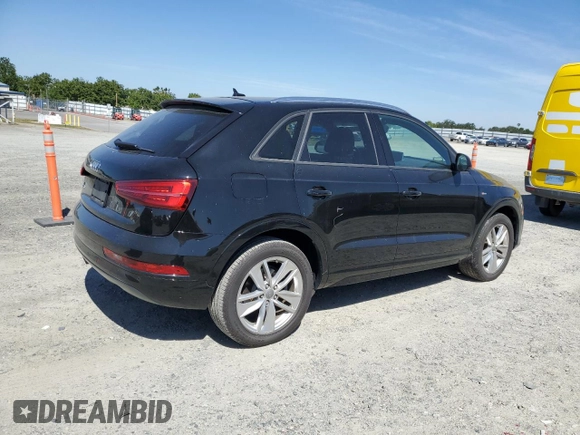 2018 Audi Q3 Premium z VIN WA1BCCFS5JR019032, wystawiony jako Copart lot #55840355 z przebiegiem 63 619 mil mil oraz Czysty tytuł • Clean title. Historia ofert i sprzedaży dostępna na DreamBid. Obrazek 3.