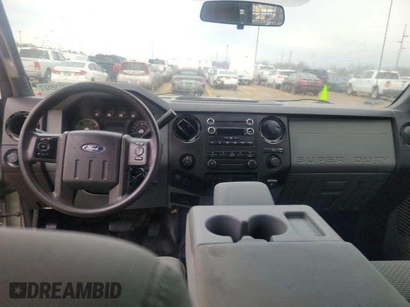 2013 Ford F-250 XL with VIN 1FT7X2BT6DEB36591, listed as a IAAI auction lot 42763197 with 330,968 mi miles and . Bid and sale history available at DreamBid. Image 17.