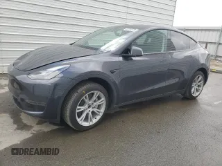 2024 Tesla Model Y with VIN 7SAYGDED4RF017614, listed as a Copart auction lot 45754675 with 11,209 mi miles and Salvage Title. Bid and sale history available at DreamBid. Image 1.
