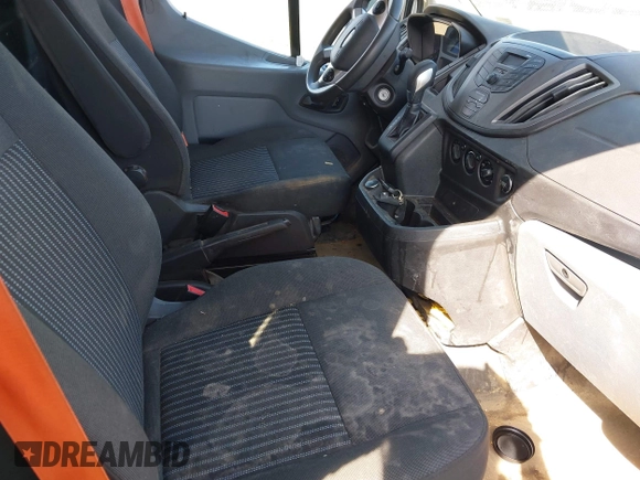 2019 Ford Transit z VIN 1FTYR2ZM1KKA68132, wystawiony jako IAAI lot #42094241 z przebiegiem 154 243 mil mil oraz . Historia ofert i sprzedaży dostępna na DreamBid. Obrazek 5.