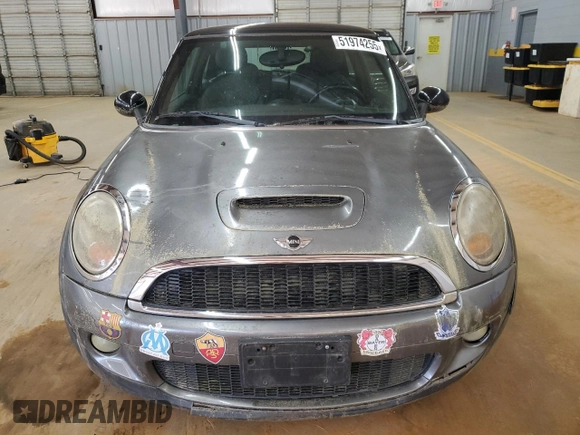 2010 MINI Hardtop S with VIN WMWMF7C59ATW88691, listed as a Copart auction lot 51974255 with Not Provided miles and Clean Title. Bid and sale history available at DreamBid. Image 5.