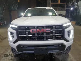 2024 GMC Canyon 4WD AT4 with VIN 1GTP6DEK6R1108208, listed as a Copart auction lot 79068054 with 8,342 mi miles and Salvage Title. Bid and sale history available at carsss.com. Image 5.