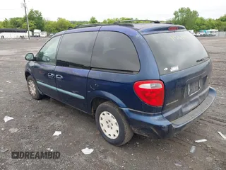 2001 Chrysler Voyager LX z VIN 1C4GJ45381B203634, wystawiony jako IAAI lot #42361491 z przebiegiem 235 655 mil mil oraz . Historia ofert i sprzedaży dostępna na DreamBid. Obrazek 3.