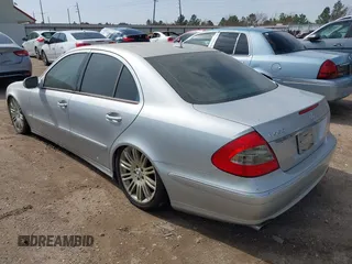 2007 Mercedes-Benz E 550 with VIN WDBUF72X87B102677, listed as a IAAI auction lot 41583518 with Not Provided miles and . Bid and sale history available at DreamBid. Image 3.