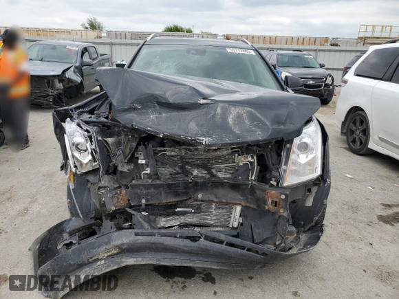 2015 Cadillac SRX Performance Collection with VIN 3GYFNFE32FS605151, listed as a Copart auction lot 53712665 with Not provided miles and Salvage title. Bid and sale history available at DreamBid. Image 5.