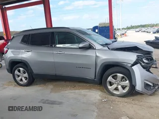 2018 Jeep Compass Latitude with VIN 3C4NJCBB0JT227017, listed as a IAAI auction lot 41560576 with 63,543 mi miles. Bid and sale history available at carsss.com. Image 13.
