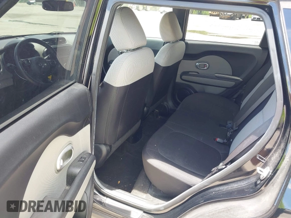 2015 Kia Soul z VIN KNDJN2A27F7161320, wystawiony jako IAAI lot #42480400 z przebiegiem 92 275 mil mil oraz . Historia ofert i sprzedaży dostępna na DreamBid. Obrazek 8.