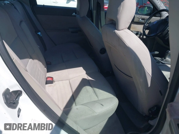 2009 Volvo V50 2.4L with VIN YV1MW382892471977, listed as a IAAI auction lot 41766254 with 273,103 mi miles. Bid and sale history available at carsss.com. Image 8.