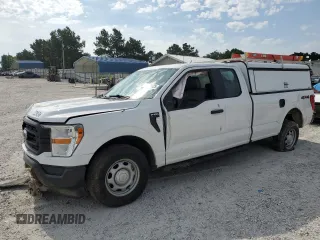 2022 Ford F-150 XL z VIN 1FTFX1E57NKD05538, wystawiony jako Copart lot #58801425 z przebiegiem 53 392 mil mil oraz Szkoda całkowita • Salvage title. Historia ofert i sprzedaży dostępna na DreamBid. Obrazek 1.