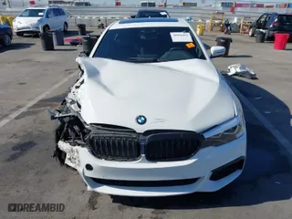 2019 BMW 5 Series 530i with VIN WBAJA5C52KWA57922, listed as a IAAI auction lot 40896802 with 60,562 mi miles. Bid and sale history available at carsss.com. Image 13.