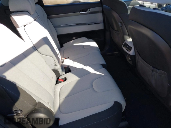 2021 Hyundai Palisade SE z VIN KM8R1DHE9MU284279, wystawiony jako IAAI lot #41681730 z przebiegiem 70 694 mil mil oraz . Historia ofert i sprzedaży dostępna na DreamBid. Obrazek 8.