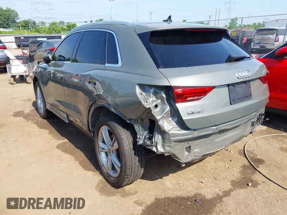 2022 Audi Q3 S line Premium Plus z VIN WA1EECF39N1066181, wystawiony jako IAAI lot #42570617 z przebiegiem 33 066 mil mil oraz . Historia ofert i sprzedaży dostępna na DreamBid. Obrazek 3.