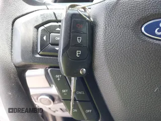 2020 Ford F-150 XL с VIN 1FTEW1CP3LKD16326, выставлен на аукционе IAAI как лот 42343205 с пробегом 88 684 миль миль и . История ставок и продаж доступна на DreamBid. Изображение 11.