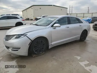 2016 Lincoln MKZ with VIN 3LN6L2G92GR621649, listed as a Copart auction lot 41495015 with 143,174 mi miles and Salvage Title. Bid and sale history available at carsss.com. Image 1.