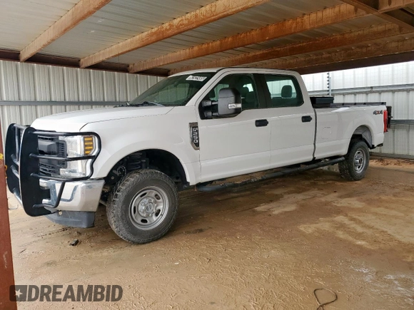2019 Ford F-250 XL with VIN 1FT7W2B66KEE84885, listed as a Copart auction lot 62522495 with 155,299 mi miles and Clean title. Bid and sale history available at DreamBid. Image 1.