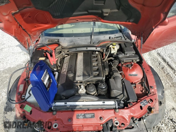 2001 BMW Z3 2.5 z VIN WBACN33401LM03049, wystawiony jako Copart lot #44110745 z przebiegiem 187 968 mil mil oraz Szkody całkowita. Historia ofert i sprzedaży dostępna na DreamBid. Obrazek 11.