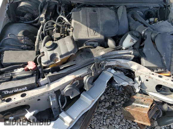 2010 Mercury Grand Marquis LS z VIN 2MEBM7FV4AX636897, wystawiony jako Copart lot #53387985 z przebiegiem Nie podano mil oraz Szkody całkowita. Historia ofert i sprzedaży dostępna na DreamBid. Obrazek 11.