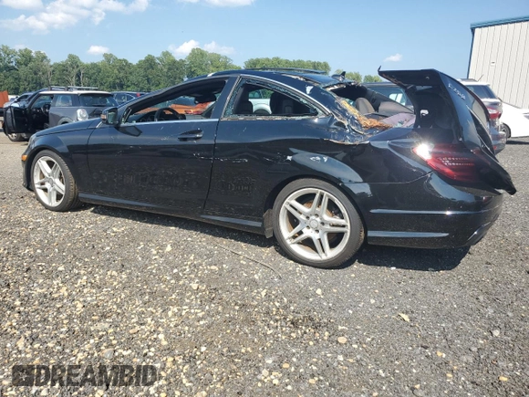 2014 Mercedes-Benz C 250 z VIN WDDGJ4HBXEG217830, wystawiony jako Copart lot #62474525 z przebiegiem 43 858 mil mil oraz Szkoda całkowita • Salvage title. Historia ofert i sprzedaży dostępna na DreamBid. Obrazek 2.