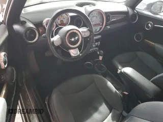 2010 MINI Convertible with VIN WMWMR3C50ATU97547, listed as a Copart auction lot 44780185 with 91,194 mi miles and Salvage Title. Bid and sale history available at DreamBid. Image 8.
