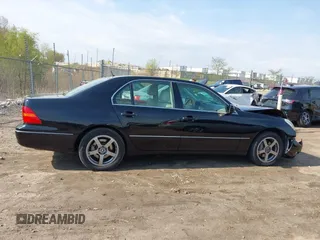 2003 Lexus LS 430 z VIN JTHBN30F430118670, wystawiony jako IAAI lot #42124056 z przebiegiem 226 117 mil mil oraz . Historia ofert i sprzedaży dostępna na DreamBid. Obrazek 13.