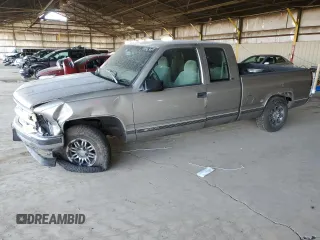 1998 Chevrolet Silverado 1500 with VIN 1GCEC19M8WR152041, listed as a Copart auction lot 88996365 with 212,871 mi miles and Salvage Title. Bid and sale history available at DreamBid. Image 1.